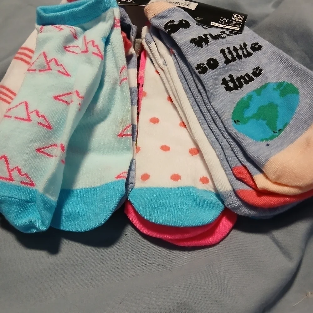 No Boundaries low cut  ladies socks 2 packs of 10. NWT